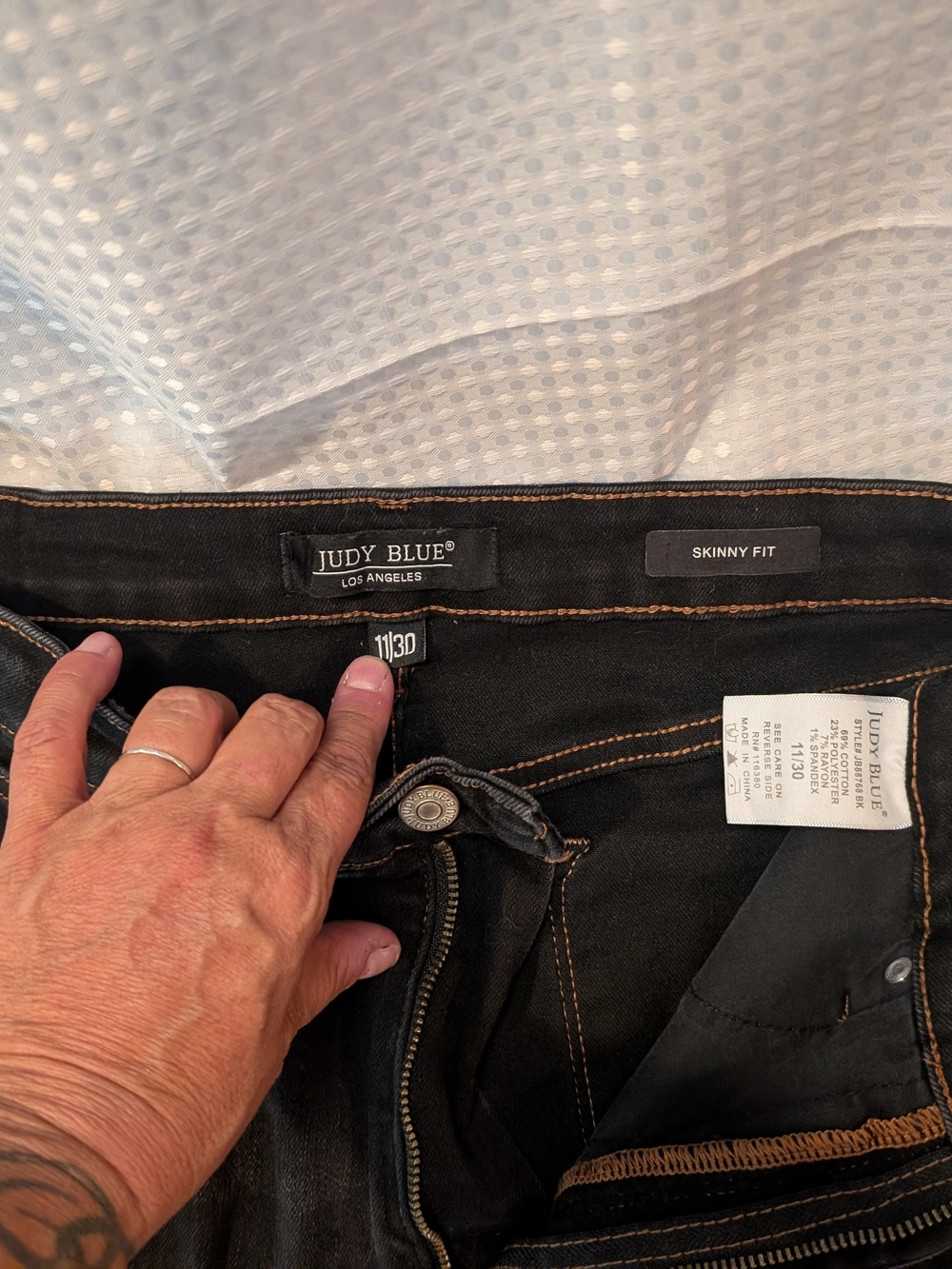 Judy Blue Skinny Fit Jeans - Black